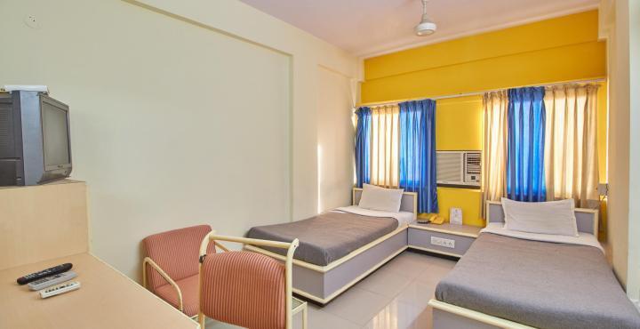 Hotel Aditya Rajkot Exterior photo