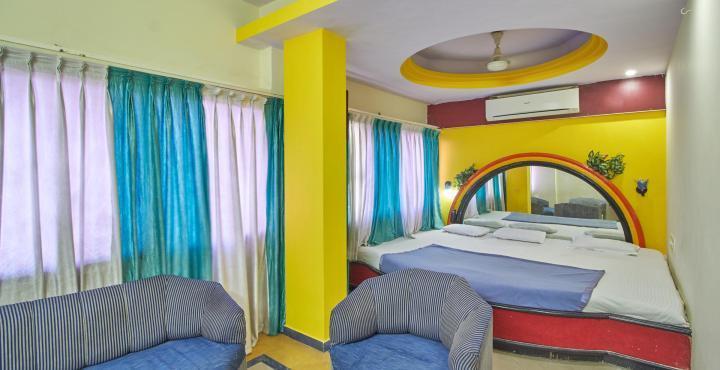 Hotel Aditya Rajkot Exterior photo