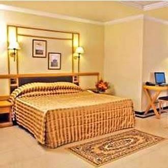 Hotel Aditya Rajkot Exterior photo