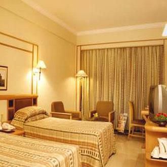 Hotel Aditya Rajkot Exterior photo